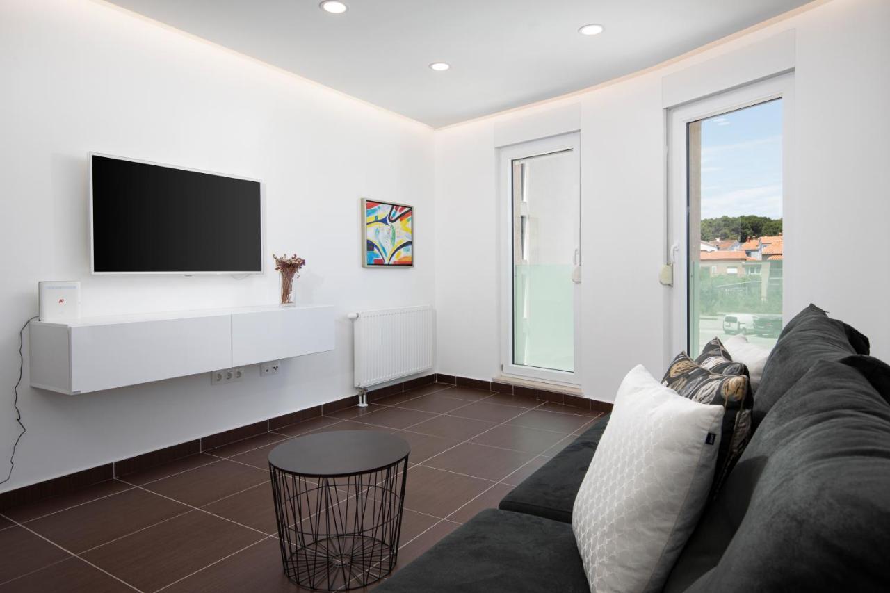 Monte Paradiso Sun Apartment Pula Ngoại thất bức ảnh